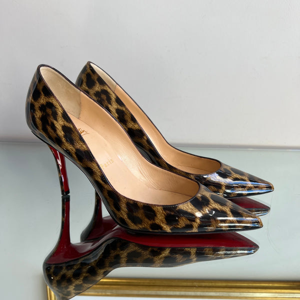 Scarpin Christian Louboutin em Verniz Animal Print