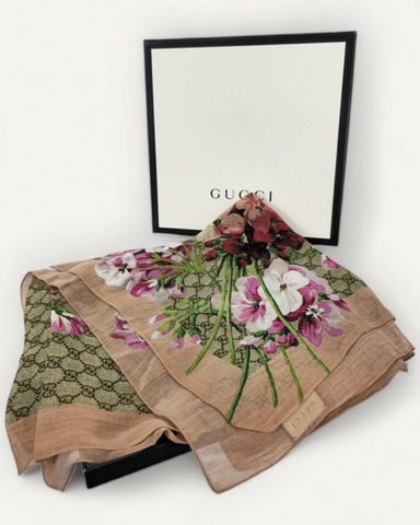 Lenço Gucci GG Floral