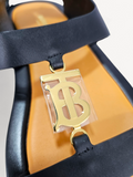 Sandália Burberry de Couro Preto com Placa de Logo