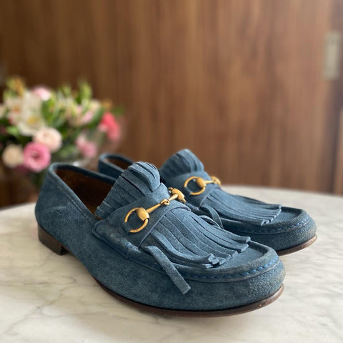 Sapato Gucci com Franjas Azul Jeans Ferragem Dourada