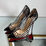 Scarpin Christian Louboutin Verniz Transparente Spikes Pretos