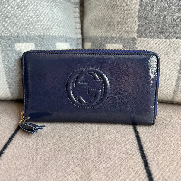 Carteira Gucci Soho em Verniz Azul