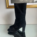 Bota Chanel Camurça Preta